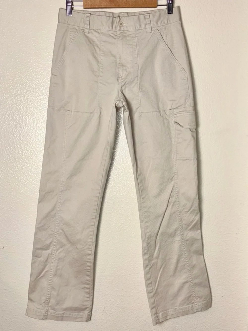 Columbia Women's Utility Pants Straight leg Cargo Pocket Size 10 cream/beige